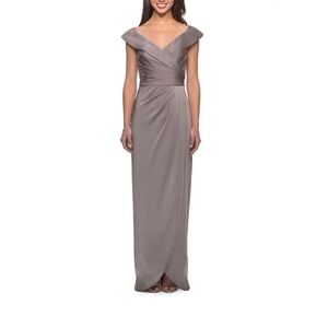 La Femme 25206 Ruched Cap Sleeved Long Gown in Pewter Size 14 NWT